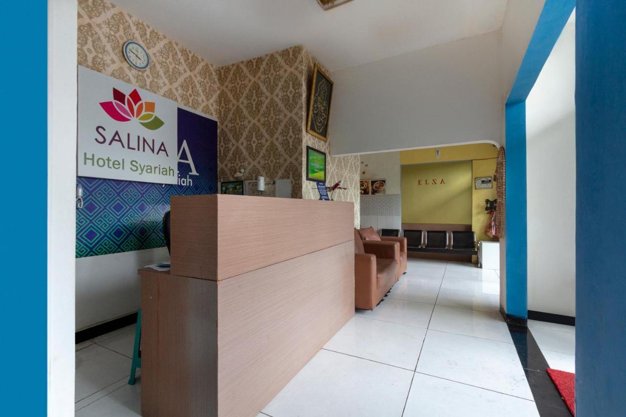 Spot On 2425 Salina Hotel Syariah Sidoarjo Eksteriør bilde
