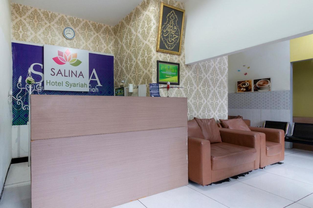 Spot On 2425 Salina Hotel Syariah Sidoarjo Eksteriør bilde