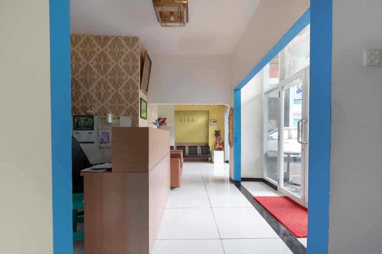 Spot On 2425 Salina Hotel Syariah Sidoarjo Eksteriør bilde